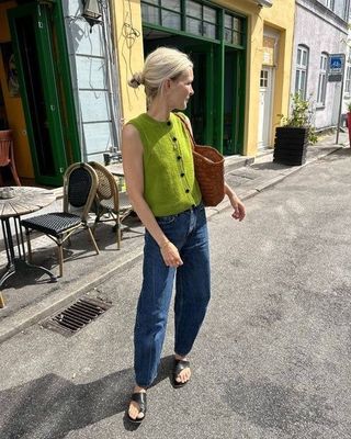 Maggie Vest - PetiteKnit Pattern