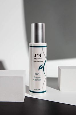 LIRA CLINICAL BIO Enzyme Cleanser