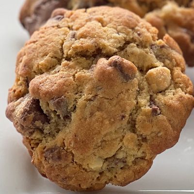 NY classic chocolate chip cookies