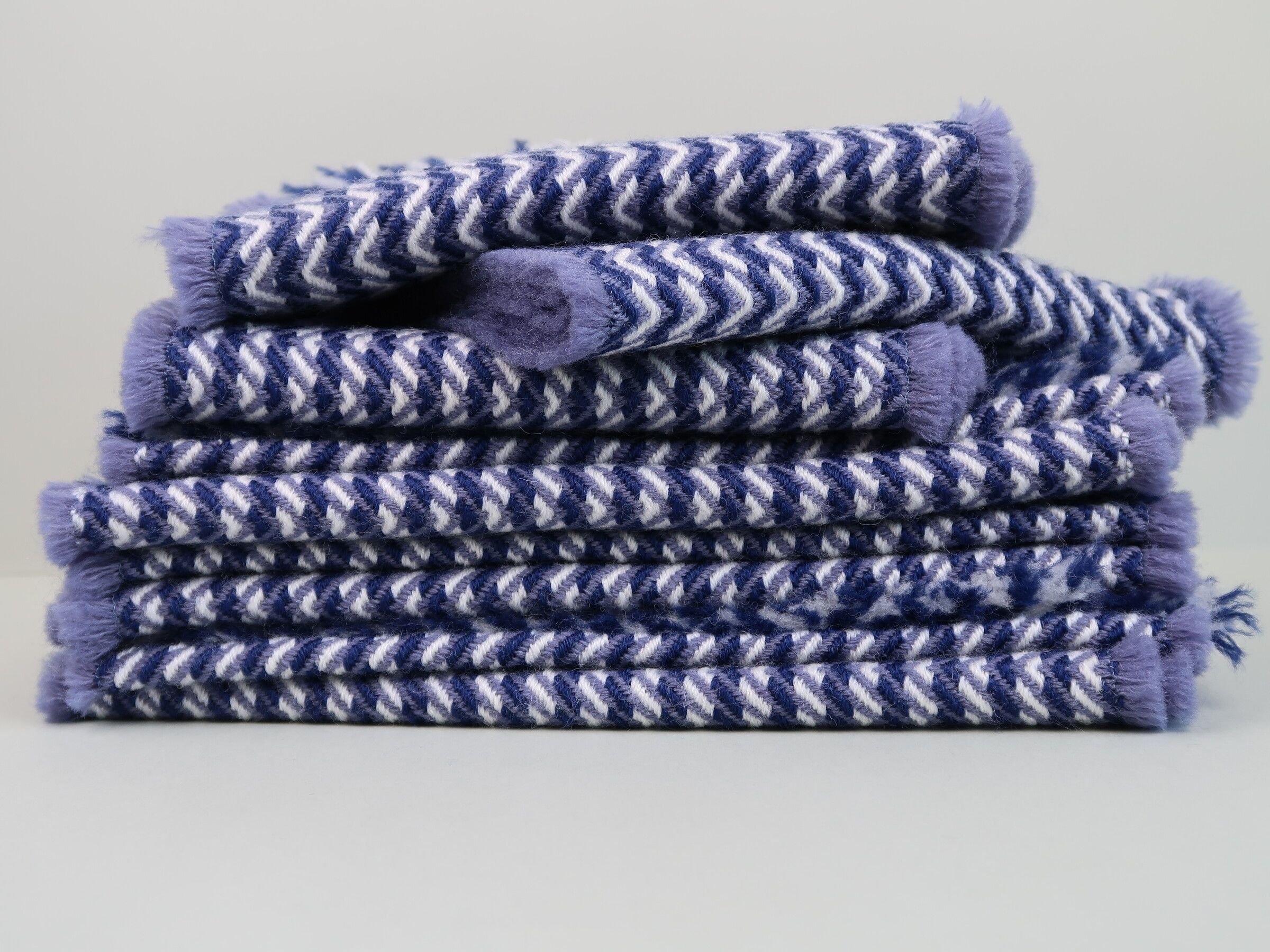 NITH -smokey blue zigzag scarf