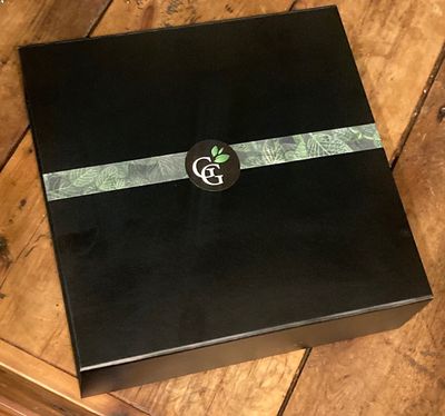 Black or White Gift Box - Small