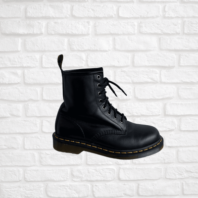 Dr Martens Black Smooth 8 Eye Boots