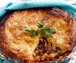 Deep dish Family Mince and cheese pie Feeds 6-8