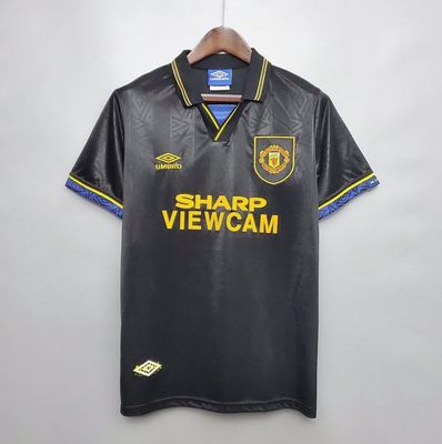 1993-1995 Man United Away Retro Kit &#039;7 CANTONA&#039; on back - BLACK