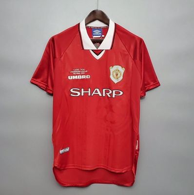 1999/00 Man United Home Kit &#039;7 Bekcham&#039; on back - RED