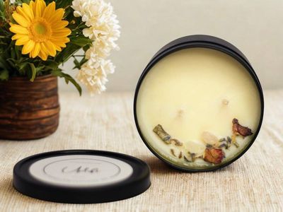 Uplift Candle