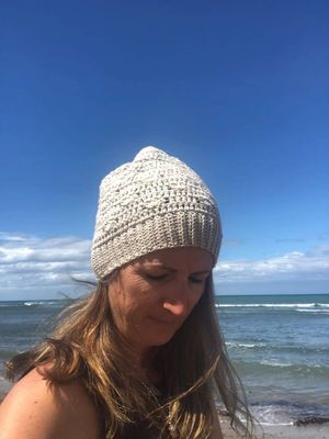 Bonfire Crafts &quot;Dune Beanie&quot; DK Crochet Pattern