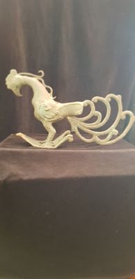 Decorative bronze of a cockerel