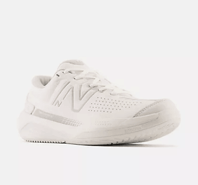 New Balance 696v5 Women&#039;s Tennis Shoe