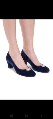 Blue Vintage Suede shoes. (NZ size 5)