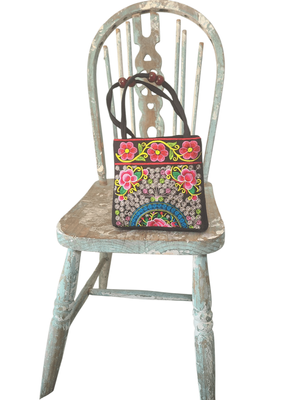 Ethnic retro top handle