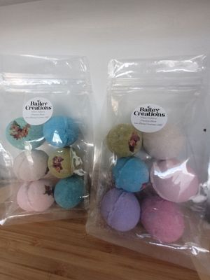 Mixed Bag of Bath Bombs x 6