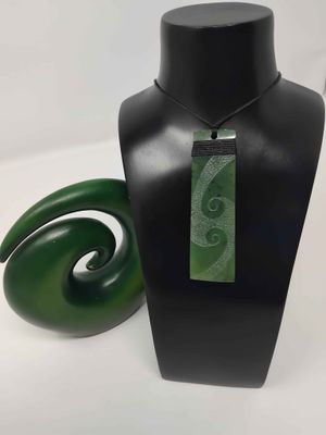 Hapopo Pounamu Toki w Koru Pendant