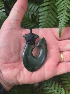 Kawakawa Pounamu Matau Pendant