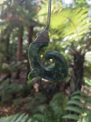 Kawakawa Pounamu Matau Pendant