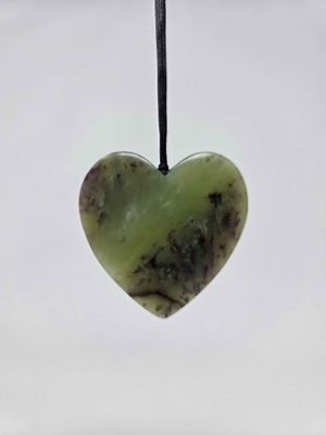 Totoweka Pounamu Heart Pendant