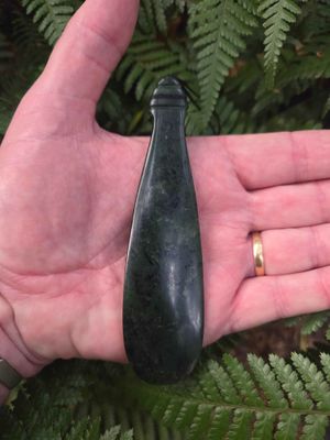Kawakawa Pounamu Mere Pendant