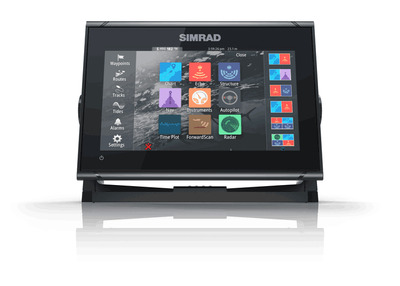 Simrad GO9 XSE Multifunctional Display with Active Imaging 3-in-1 transducer.
