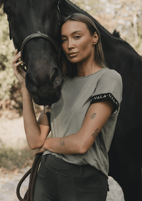 Vala Training Tee - Clover