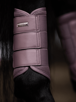 Mesh Brushing Boots - Anemone