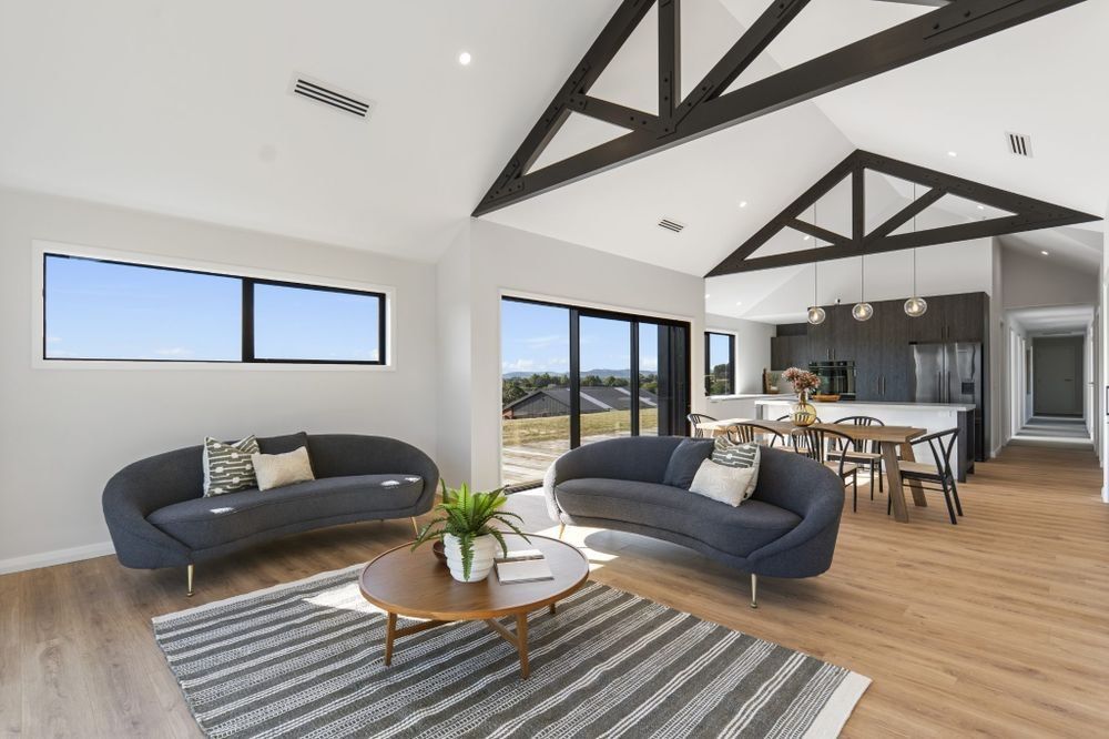 Real Estate Agents Open Homes