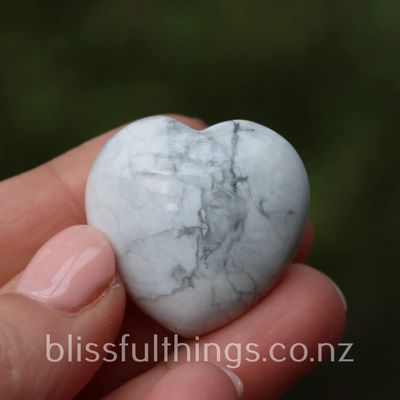 Howlite Heart (Small)