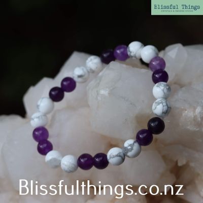 Howlite and Amethyst Bracelet (8mm)