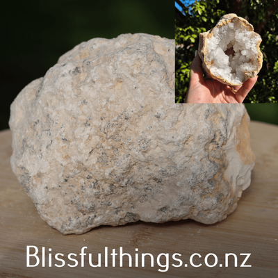 Cracking Your Own Quartz Geode 1.2kg
