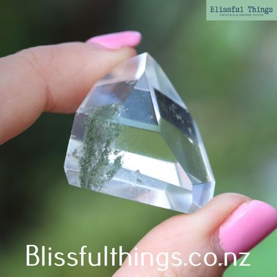 Lodolite/Garden Quartz cut Point