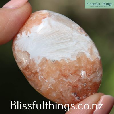Scolecite Palm Stone