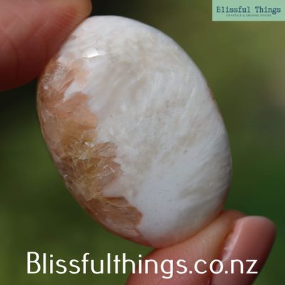 Scolecite Palm Stone
