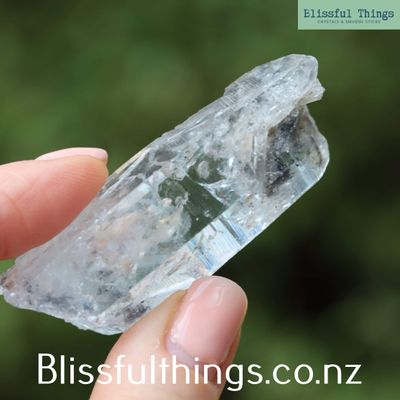 Quartz with Rainbow inclusions