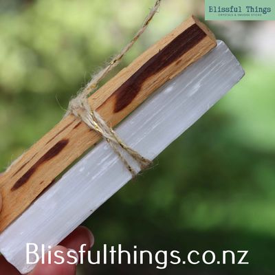 ​Palo Santo &amp; Satin Spar Selenite Cleansing Set