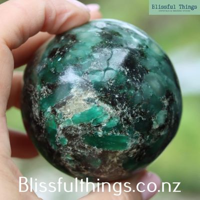 Emerald in Matrix Sphere