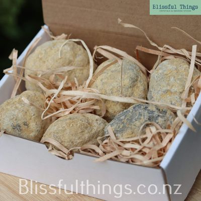 Crack Your Own Geode Discovery Box &ndash; Deluxe Six Set