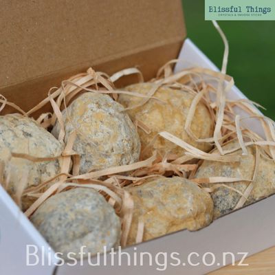 Crack Your Own Geode Discovery Box &ndash; Deluxe Six Set