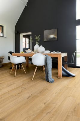 Soft Oak Natural Laminate Flooring | Impressive