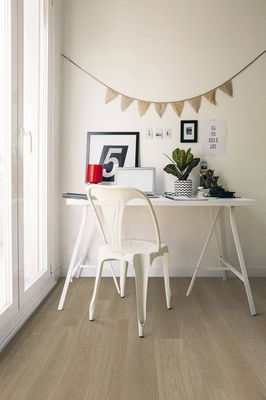 Camellia Oak Laminate Flooring | Clix Plus