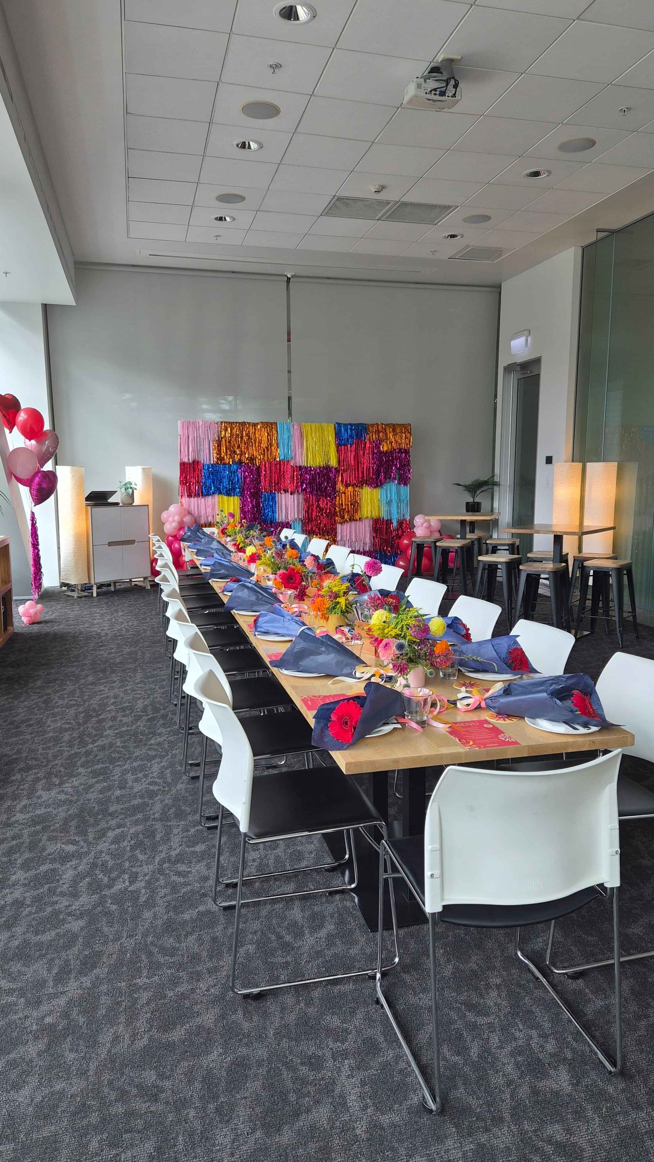 Pizza Hut Theme Balloon Garland 