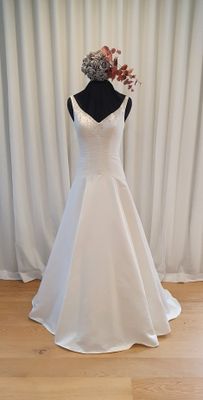 Brides Desire Beaded Dress - Size 6/8