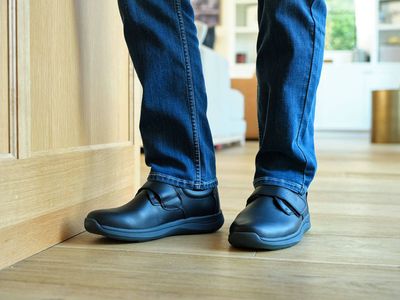 Propet Palmer Wide Fit Slip-On Comfort Shoe &ndash; Black (Men's) (5E)