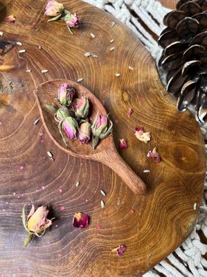 Handcrafted leaf spoon