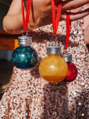 Holiday Magic Baubles