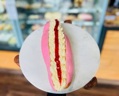 The MEGABUN (and normal sized raspberry bun)