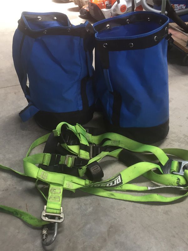 ROOFERS KIT SAFETY HARNESS, Building Gear Good Guys Hire