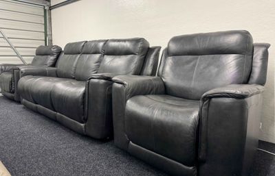 La-Z-Boy Southwest 3 Seater Power Reclining Sofa + 2 Recliners in Leather-Clearance iItem