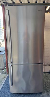 Westinghouse Stainless Fridge Freezer