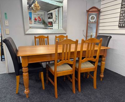 Dining Suite-Table and 6 Chairs