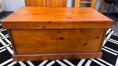 Blanket Box/Coffee Table