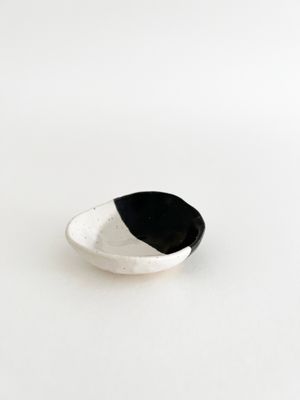 Mini Dish - Black &amp; White Dip